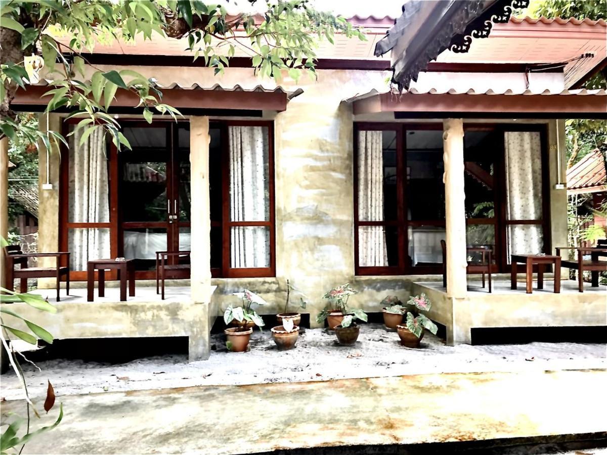 Frog Beach House Ко Паям Стая снимка