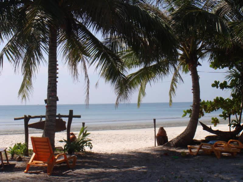 Frog Beach House Ко Паям Екстериор снимка